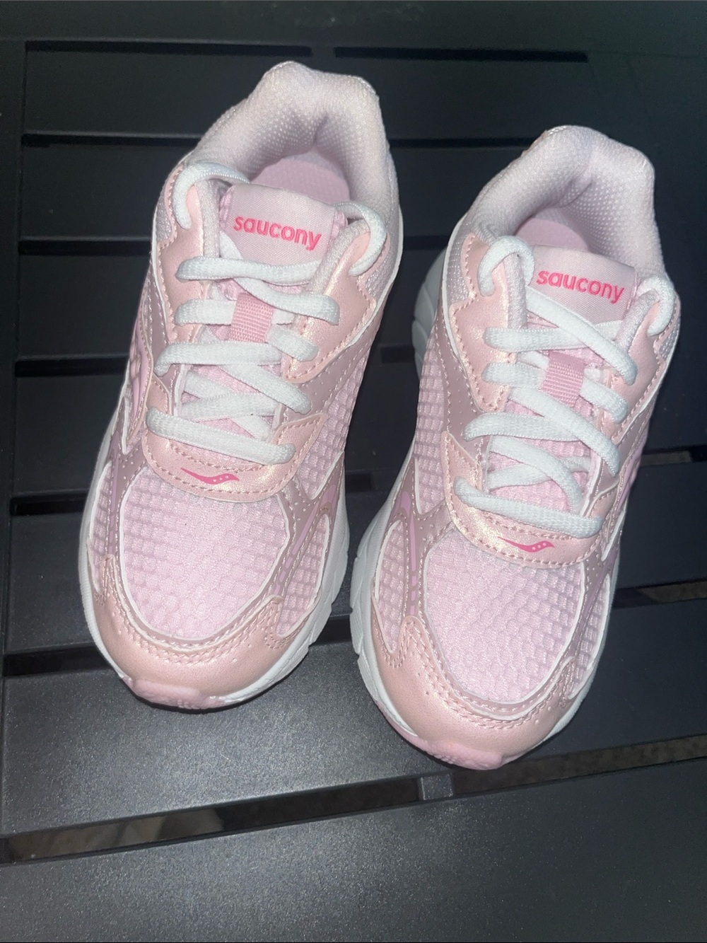 NWT Saucony Kids Sneakers